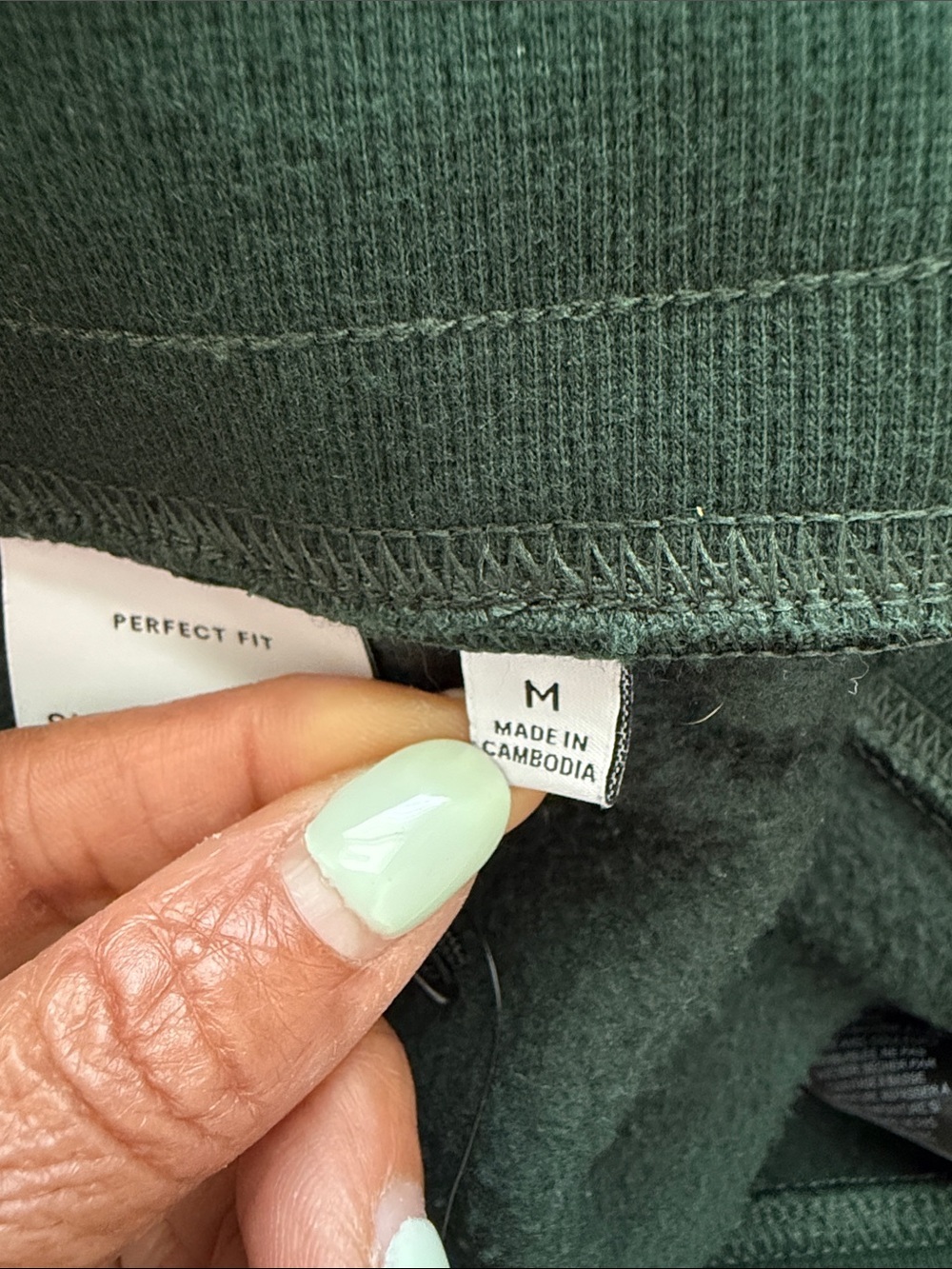 Aritzia Women’s Dark Green Drawstring Sweatpants - Picture 7 of 10